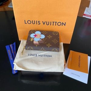 🔥SALE🔥 LOUIS VUITTON VIVIENNE ZIPPY COIN WALLET